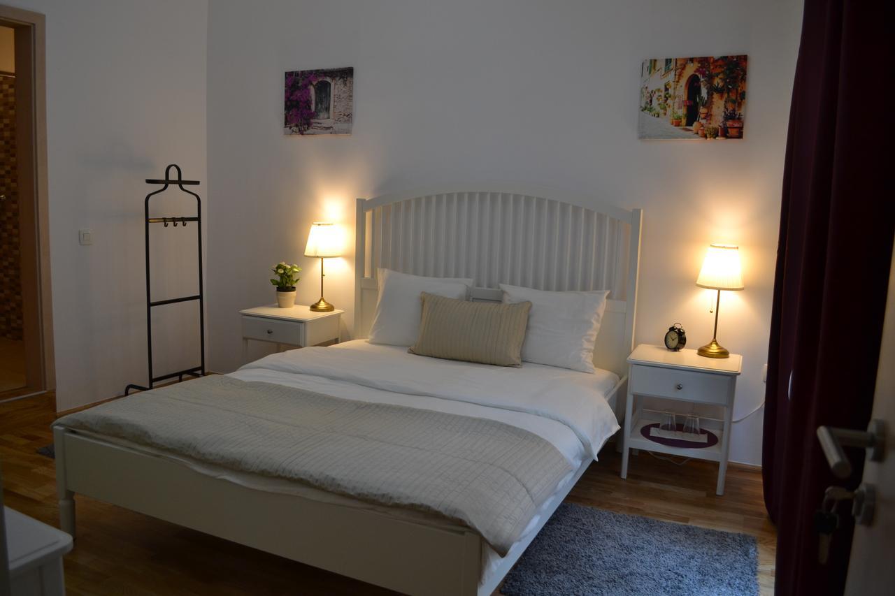 Casa Krone - Piata Sfatului Aparthotel Braşov