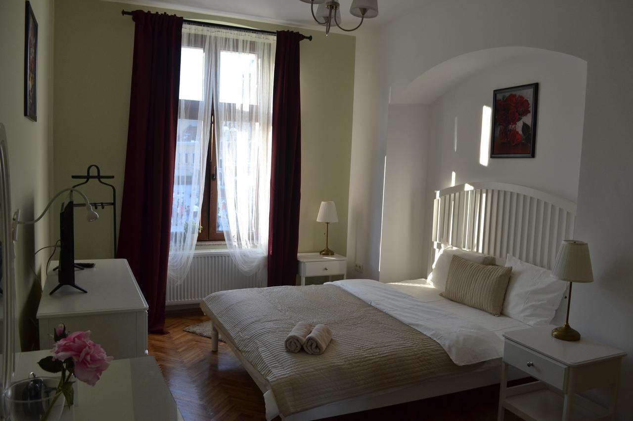 Casa Krone - Piata Sfatului Aparthotel Braşov